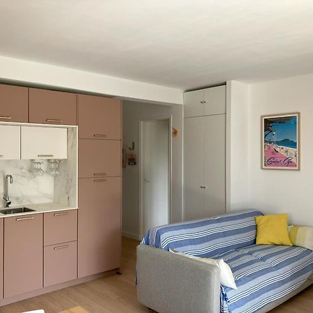 Mer & Relax - Parking - Wifi - Terrasse - Mer Saint-Cyr-sur-Mer Exterior photo